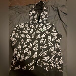 nike youth xl hoodie